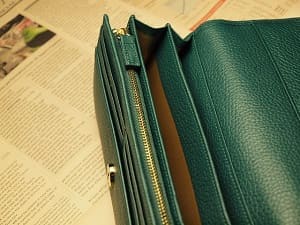 緑の財布　多機能財布
